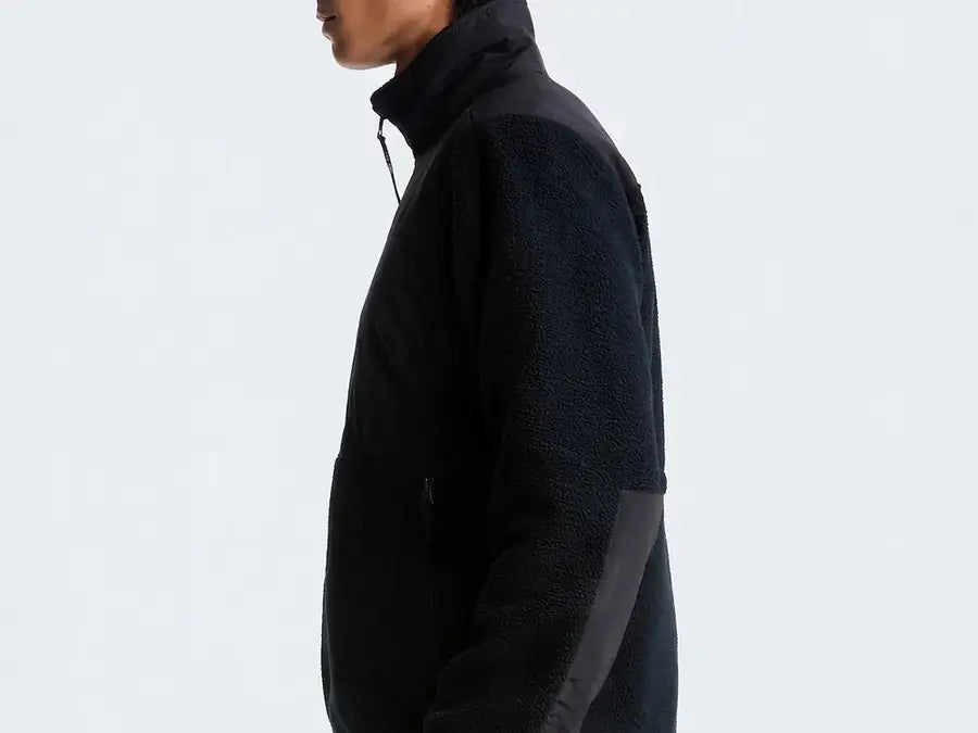 Jacke von der Seite getragen